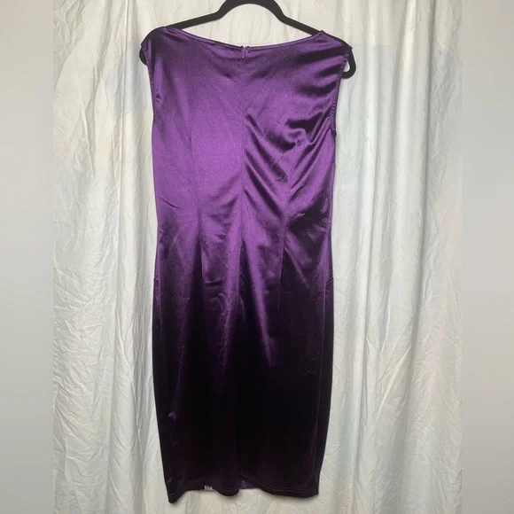 Stunning tank style Dress - Picture 2 of 4